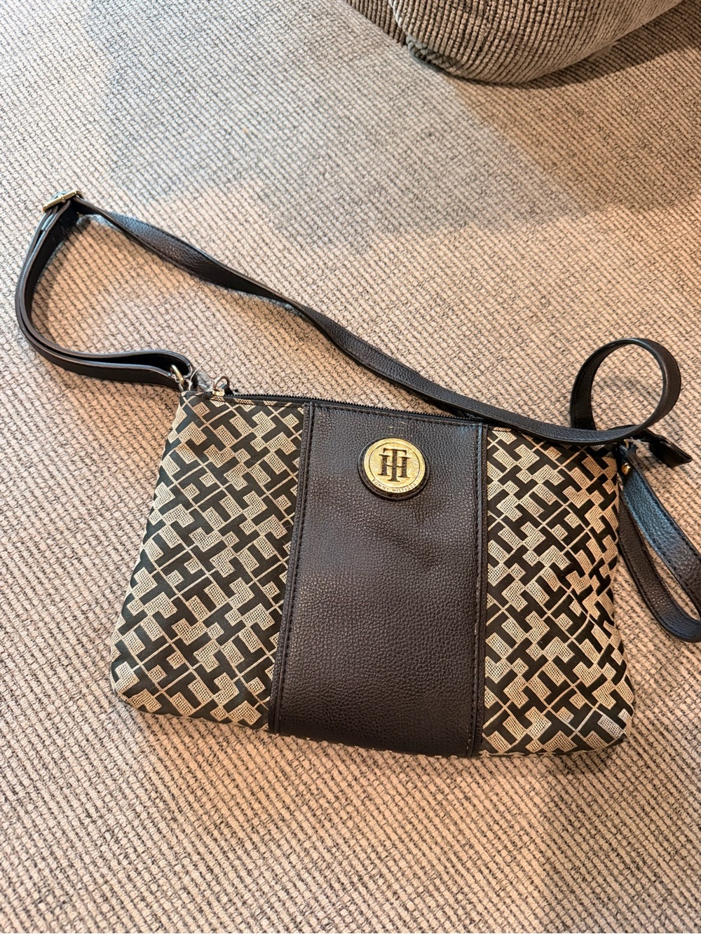 Tommy Hilfiger Black Logo Crossbody Bag